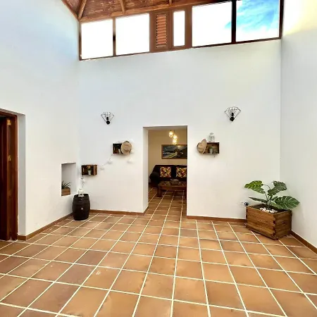 Grande Casa Con Terraza, Barbacoa Y Vista A La Montana Casa vacanze Haría